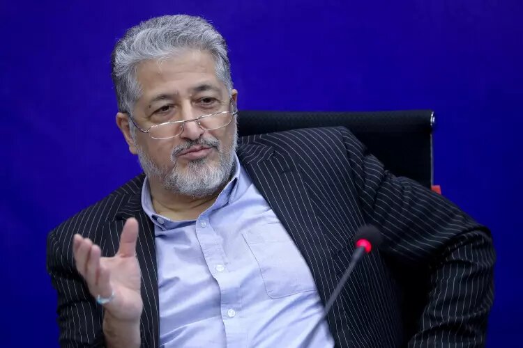 دعوت جامعه دانشگاهی به همدلی؛ الگوبرداری از روحیه دفاع مقدس برای تعالی