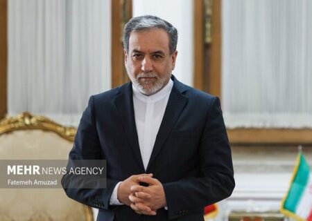 عزیمت وزیر امور خارجه به قطر