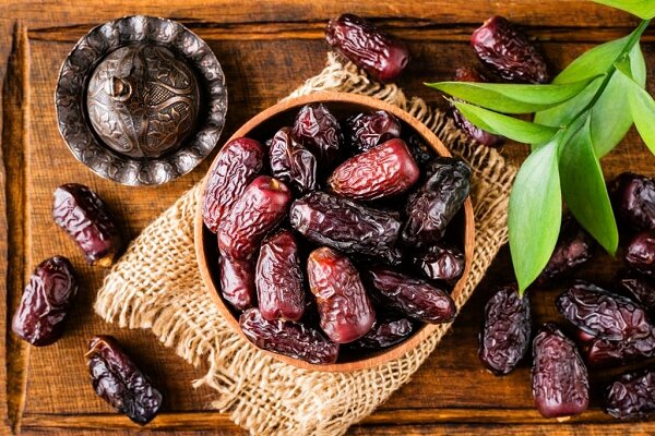 آذربایجان شرقی بدون حتی یک نخل، در جایگاه برتر فرآوری و بستهبندی خرما