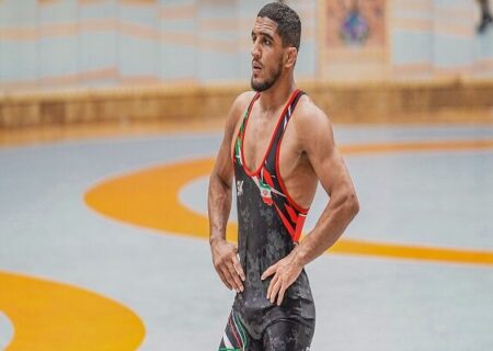 عموزاد در یک جدال ایرانی فینالیست شد