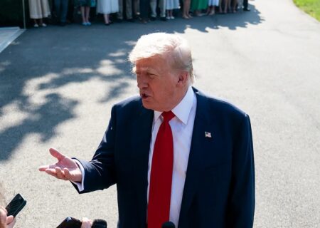 حمله آمریکا به سومین قایق در منطقه کارائیب؛ ترامپ: ۳ قاچاقچی کشته شدند