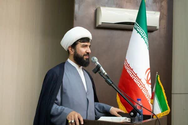 وحدت در مقابله با تهاجم فرهنگی دشمن ضروری است