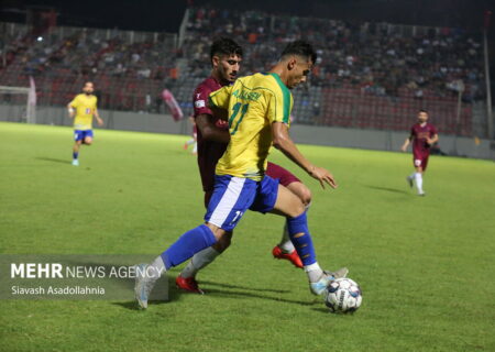 نفت آبادان یک بازیکن دو رگه جذب کرد
