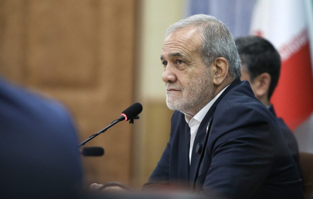 پزشکیان: رقابت مسئولان باید در خدمت کردن به مردم باشد نه کسب قدرت