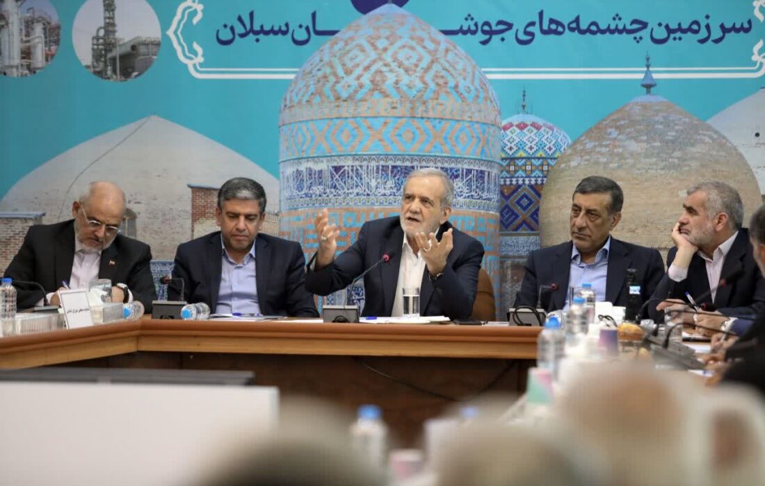 پزشکیان: خودشناسی و مدیریت علمی، پیشنیاز توسعه پایدار استانها است