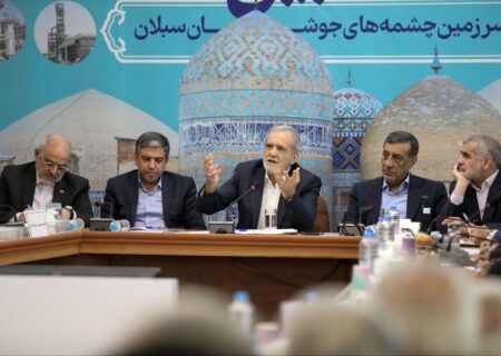 پزشکیان: خودشناسی و مدیریت علمی، پیش‌نیاز توسعه پایدار استان‌ها است