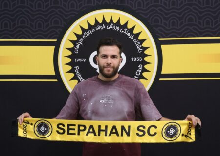 ملی‌پوش الجزایری به سپاهان پیوست