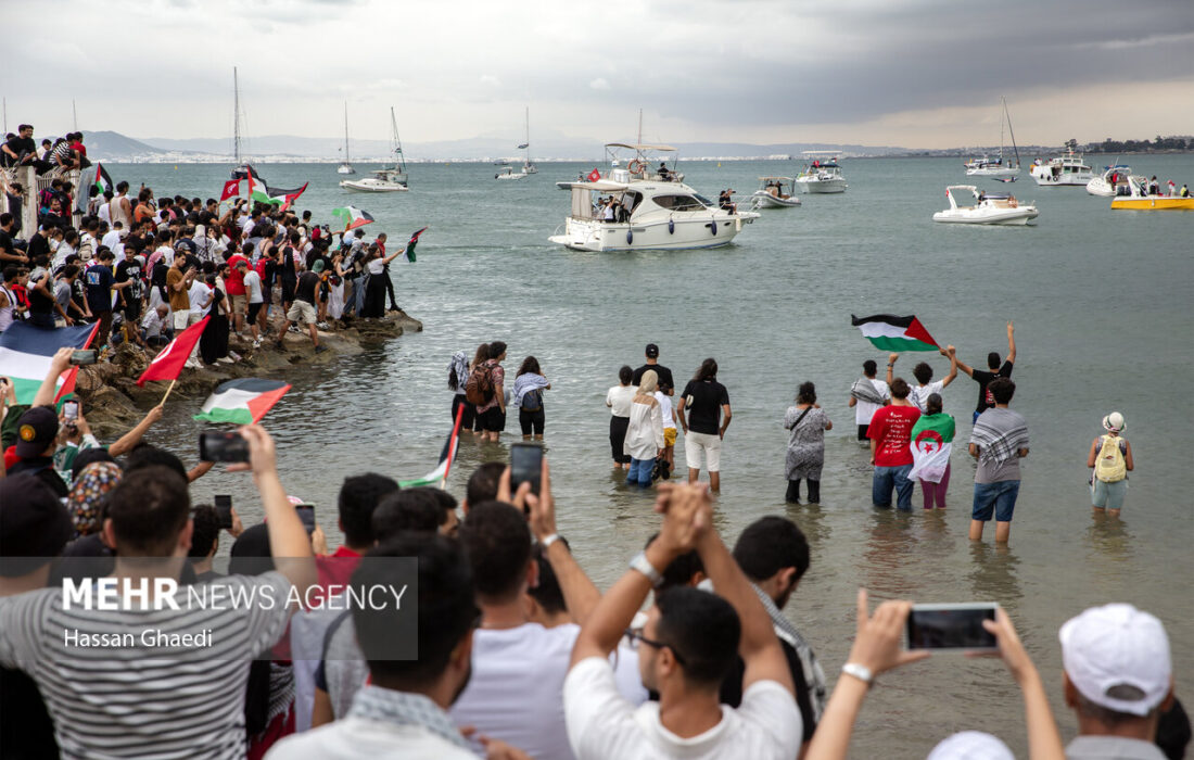 حرکت نخستین کشتی ناوگان «صمود» از بندر «سیدی بوسعید» به سوی غزه