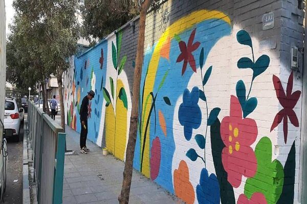 اجرای طرح دیوارنگاره مدارس در آستانه بازگشایی مدرسهها