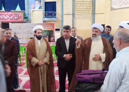 رزمایش توزیع ۱۰۰۰ بسته نوشت‌افزار در بابلسر برگزار شد