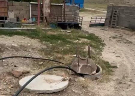 یک حلقه چاه آب غیر مجاز در منطقه چاشم مهدیشهر مسدود شد