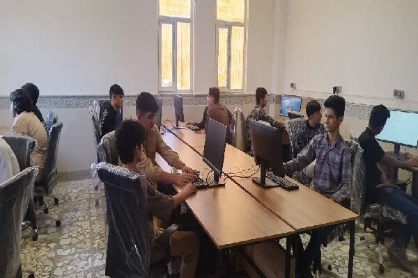 اهدای تجهیزات ۱۲ میلیارد تومانی برای مهارت‌آموزی در هنرستان‌های دهدشت