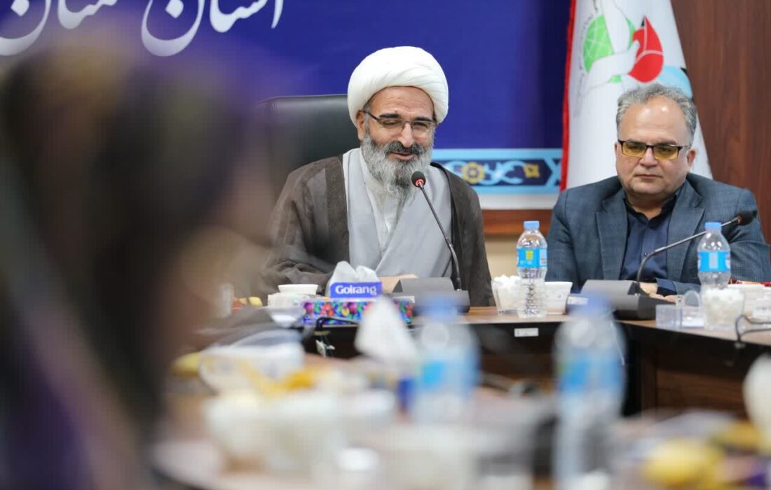 «سمنان» الگویی مثال‌زدنی از وحدت شیعه و سنی؛ گرامیداشت شهدای اهل سنت