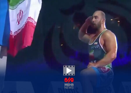 احترام نظامی امیرحسین زارع به پرچم ایران