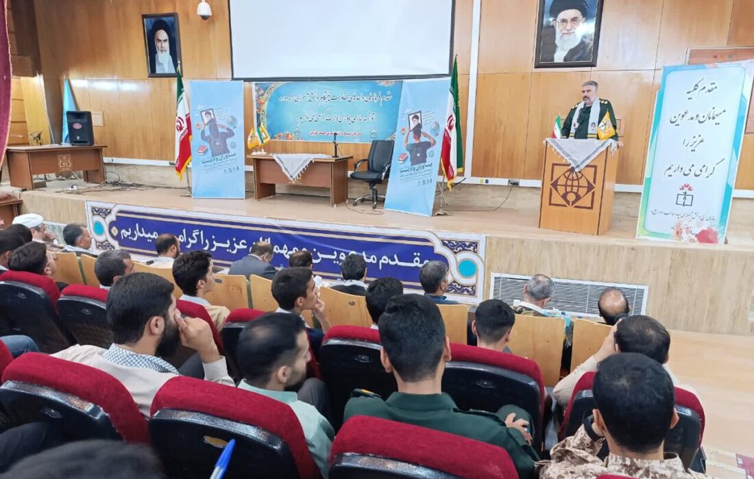 فرماندهان بسیج دانش‌آموزی سفیران انقلاب اسلامی در مدارس هستند