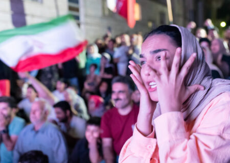 تماشای فینال کشتی آزاد «احمد محمدنژاد جوان» در مشهد