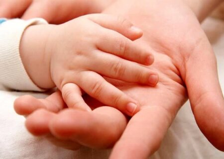 اقدام سریع کادر سلامت کاشان جان مادر باردار و نوزاد را نجات داد