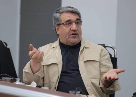 هنرهای دیجیتال مبتنی بر هوش مصنوعی؛ افق جدید تولیدات هنری بنیاد شهید