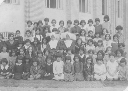 تاریخ را وارونه نخوانیم «آموزش دختران» هدیه رضاخان نبود