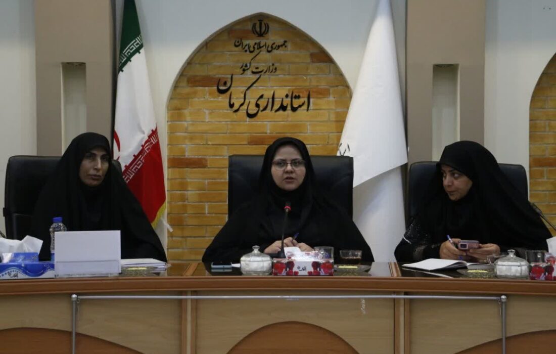 بانوان کرمانی در هفته دفاع مقدس نقش آفرینی می کنند