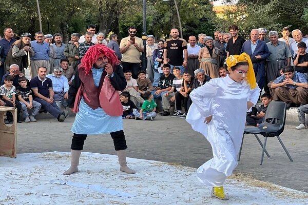 جشنواره نمایشی زاب پیرانشهر با اجرای پنج گروه آغاز شد