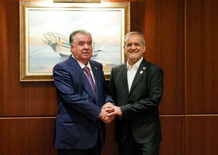 دیدار رئیس‌جمهور ایران با همتای تاجیکستانی در دوحه