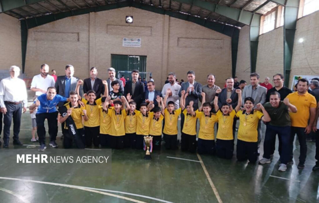 قهرمان هاکی سالنی نونهالان کشور مشخص شد