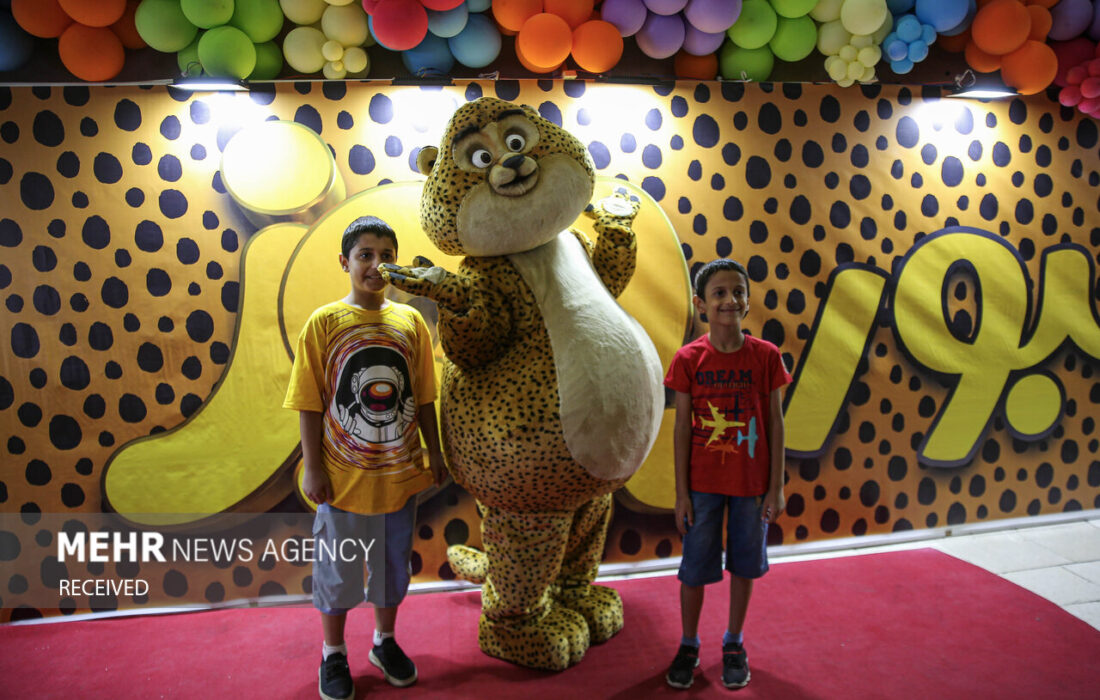 یوز ایرانی در نمایشگاه نوشتافزار