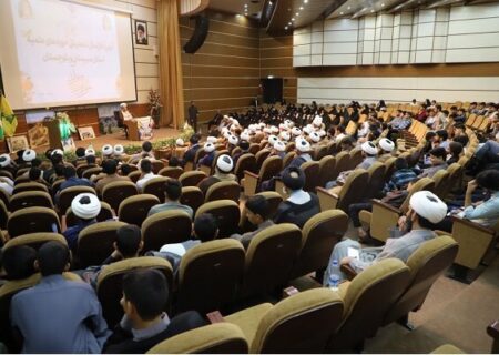 مطالبه‌گری و خودباوری؛ سرمایه جوانی طلاب در مسیر رشد