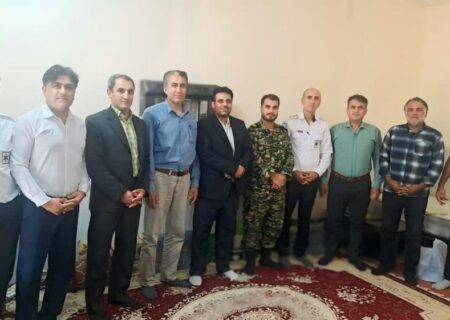 پرسنل اورژانس ایثارگران خط مقدم نجات جان مردم هستند