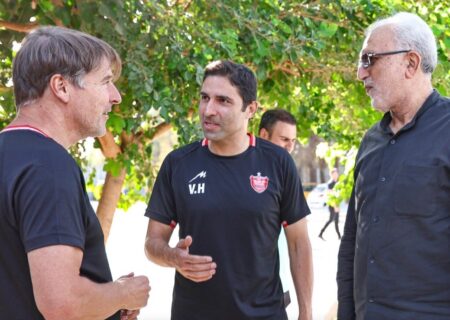 حضور مربی وحید هاشمیان در تمرین پرسپولیس