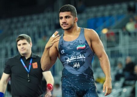 فرخی برد و به یک چهارم نهایی رسید