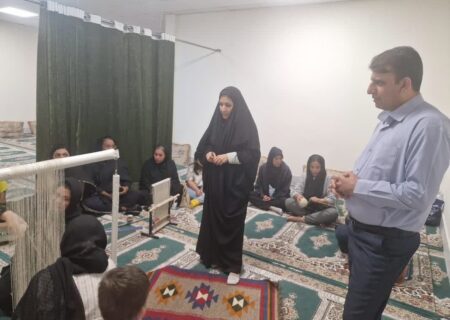 دوره آموزشی گلیم‌بافی ویژه مددجویان در دشتی برگزار شد