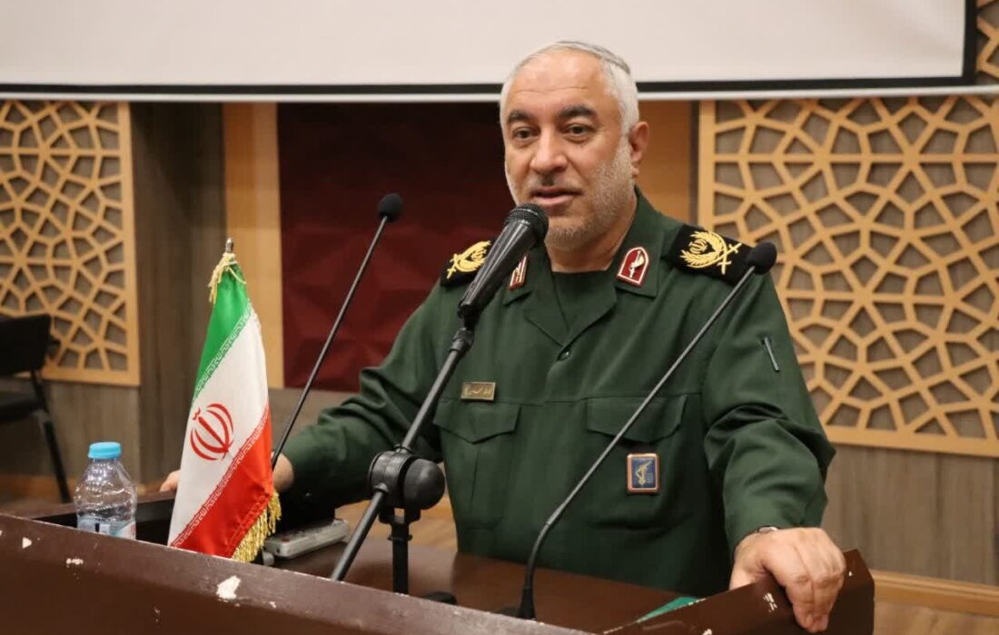 عزت ایران اسلامی برآمده از خون شهدای دفاع مقدس است