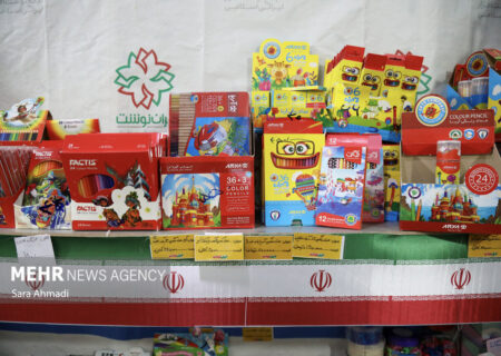 مرادی: ۸۵۰۰ بسته فرهنگی برای دانش‌آموزان نیازمند در ایلام توزیع شد
