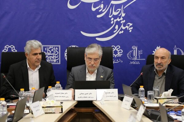 وزیر علوم: انتظارات بیشتری از ۱۵ دانشگاه پیشرو در کشور وجود دارد