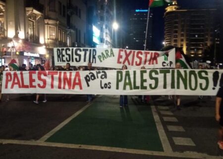 ما خواستار آتش‌بس فوری در غزه و شروع مذاکرات «دو-دولتی» هستیم