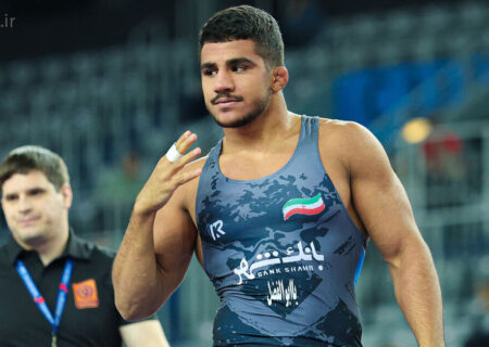 کشتی‌گیر فرنگی کار شیرازی طلایی شد