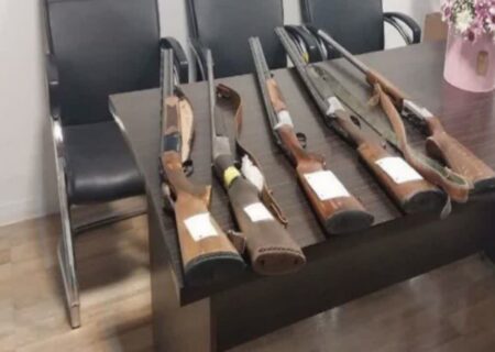 کشف و ضبط ۵ قبضه سلاح شکاری از شکارچیان غیرمجاز در آستارا