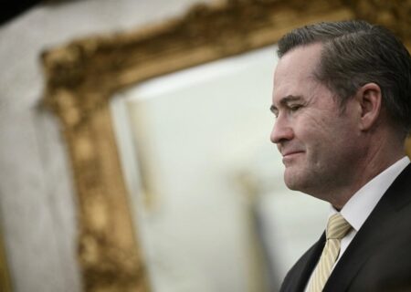 بازگشت والتز به دولت ترامپ؛ سنا به متهم اصلی سیگنال‌گیت رای اعتماد داد