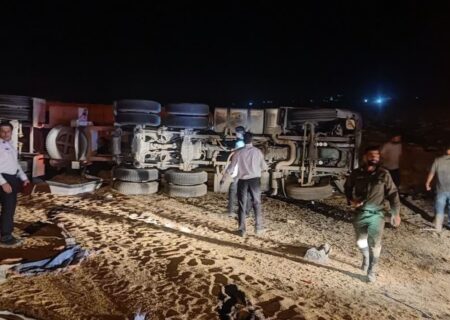 تصادف مرگبار در محور اراک ـ قم پنج فوتی و مصدوم بر جای گذاشت