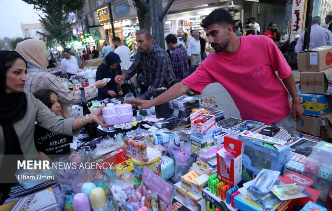 بازار نوشت‌افزار و البسه مدارس در سنندج