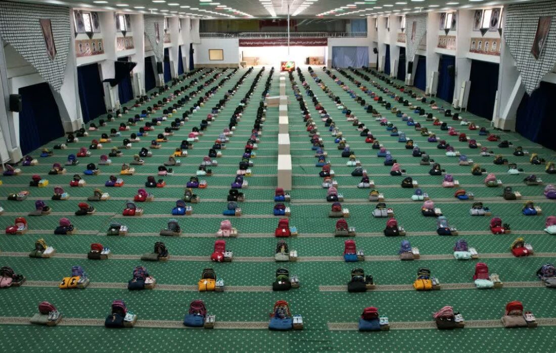 توزیع هزار بسته تحصیلی میان خانواده زندانیان خراسان جنوبی در پویش مهر