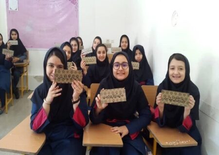 «جشن جوانه‌ها» برای کلاس‌هفتمی‌ها در چهارمحال و بختیاری برگزار شد