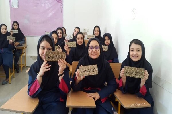 «جشن جوانه‌ها» برای کلاس‌هفتمی‌ها در چهارمحال و بختیاری برگزار شد