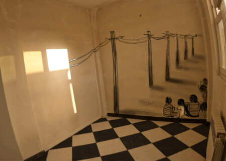 روایتی خیال‌انگیز از ورود برق به ایران؛ زمانی که یخچال کالای لوکس بود!