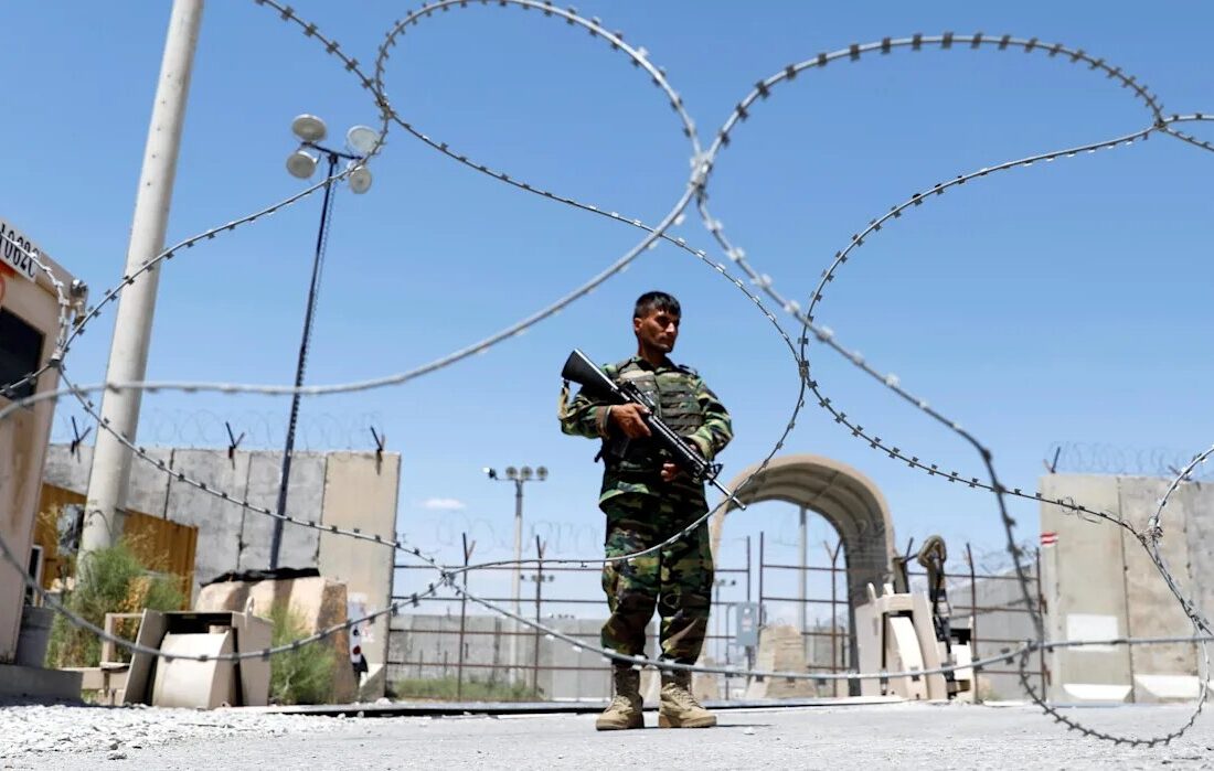 پاسخ کوبنده مقامات طالبان به تهدید ترامپ درباره پایگاه «بگرام»