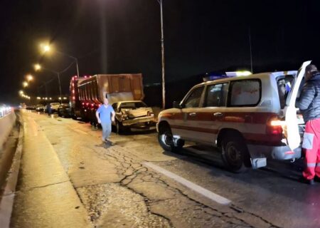 تصادف زنجیره ای در ارومیه ۱۷ مصدوم برجای گذاشت