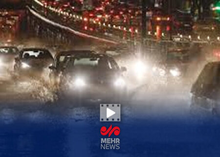 نجات یک مرد گرفتار در رودخانۀ تنکابن