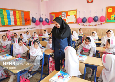 آغاز سال تحصیلی جدید در شهر و استان تهران با بیش از دو هزار دانش‌آموز